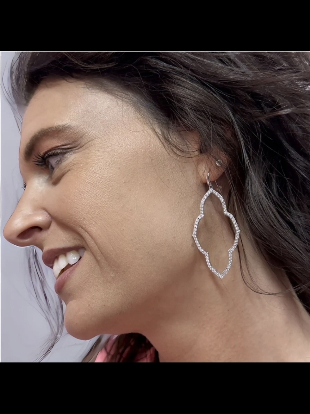 Kendra Scott Abbie Silver Open Frame Earrings in White Crystal